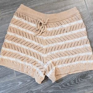 Aerie Beige and White Knit crochet  Stripe sweater Shorts size XXS EUC